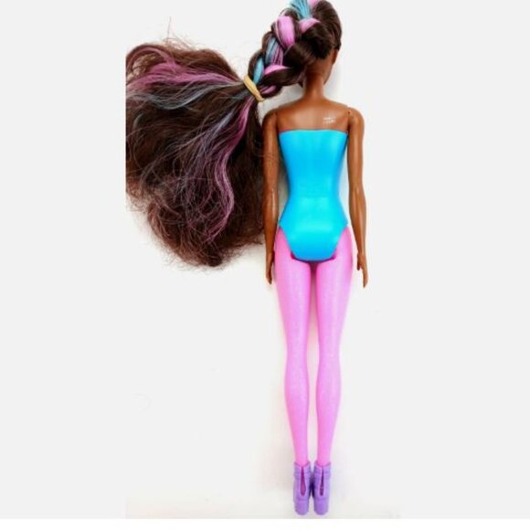 Mattel Lot of 4 Barbie Dolls Mixed Styles/Outfits Pre-Owned Excellent Condition - Picture 12 of 13